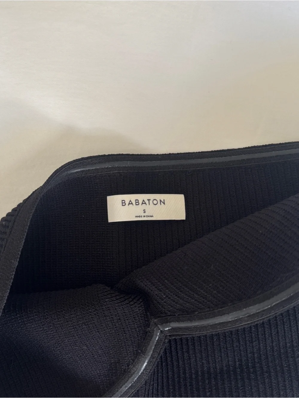 Aritzia Black Ribbed Strapless Crop Top - Picture 2 of 3